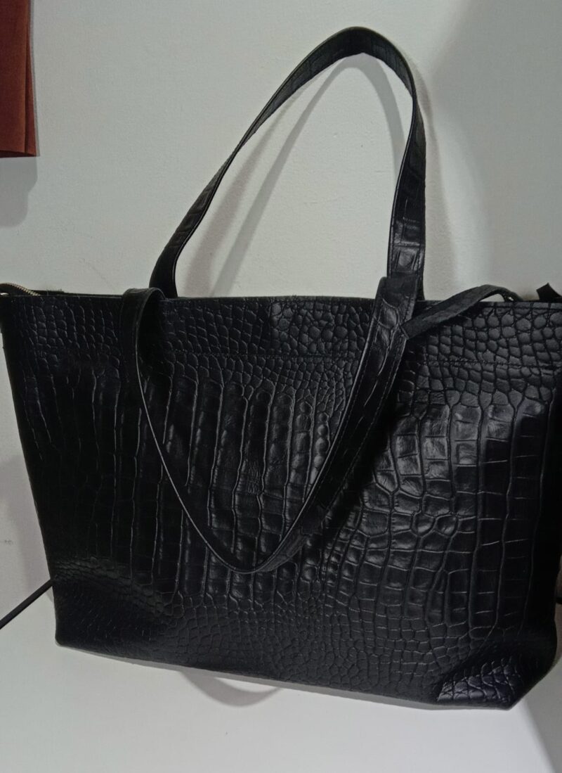 Cartera Basica Grande