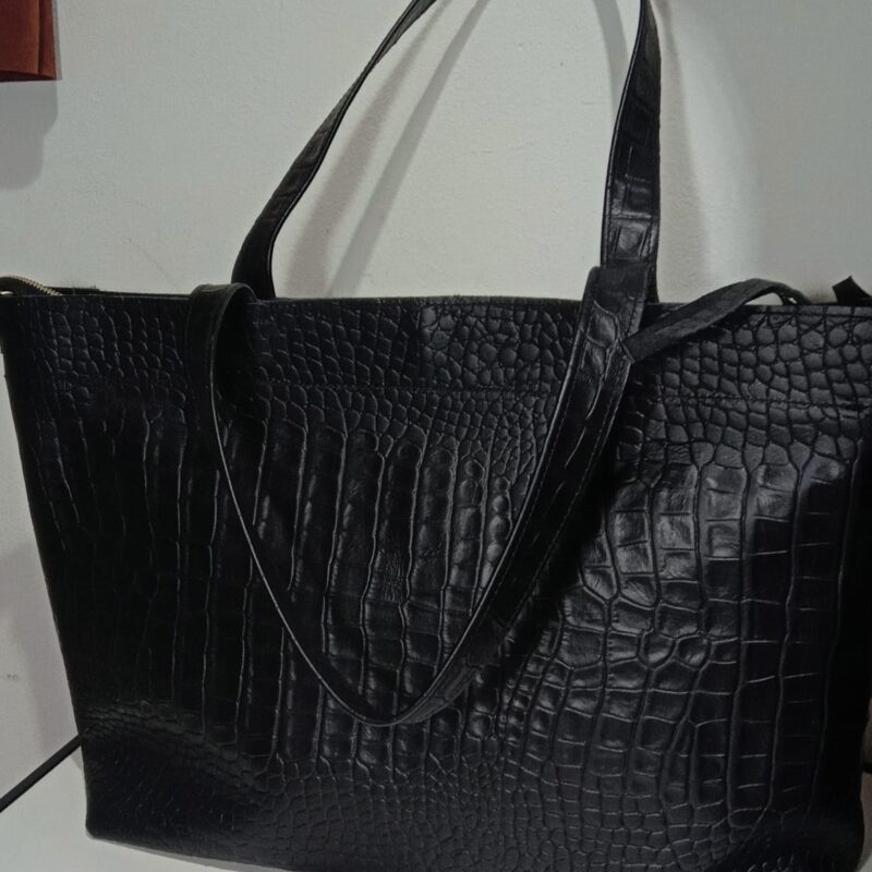 Cartera Basica Grande