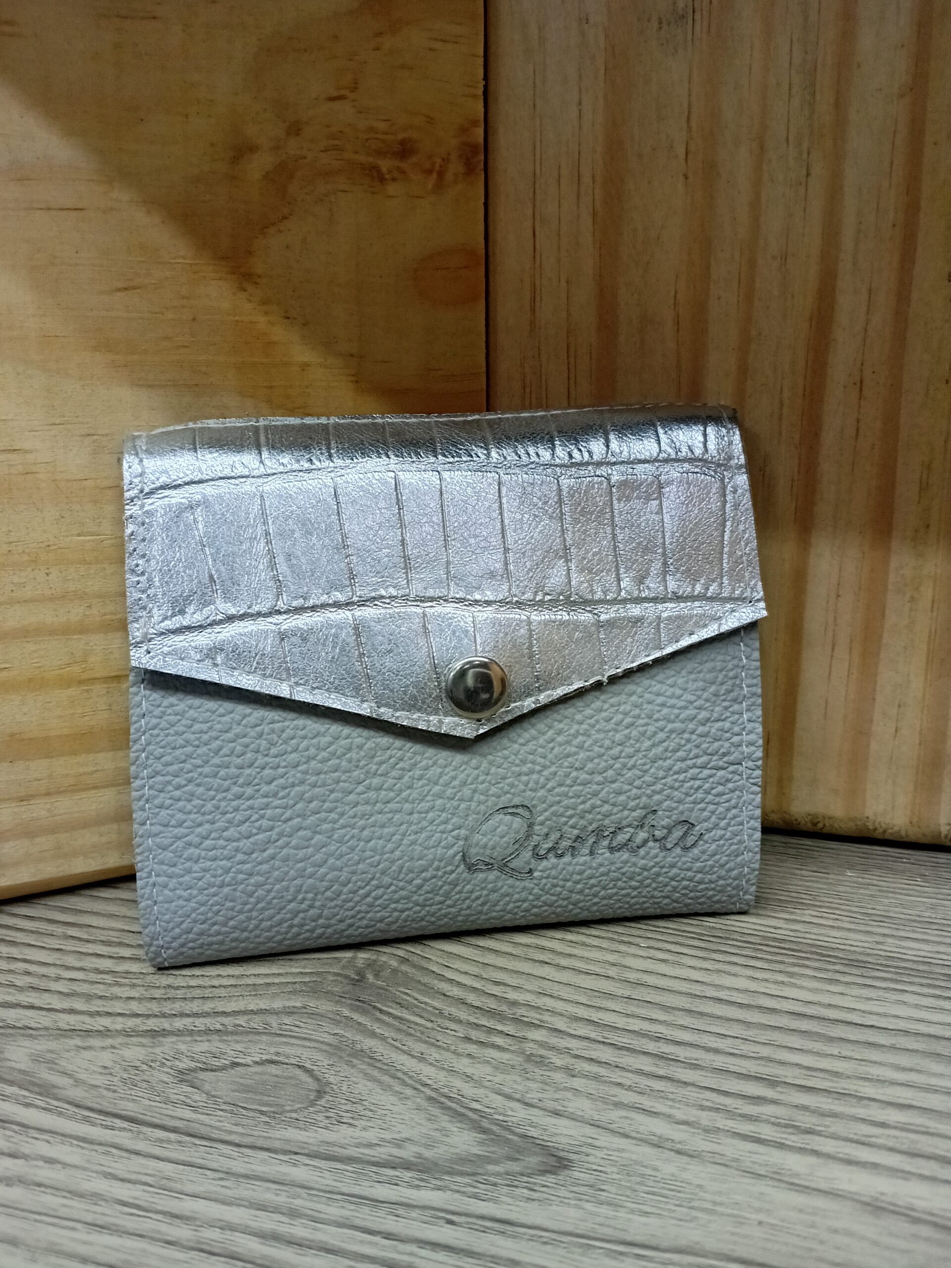 Billetera Milan